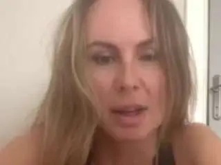 Roryjhey  live sex cam