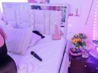 Samanta-roberts  live sex cam