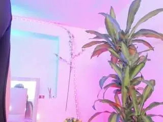 Samanta-roberts  live sex cam
