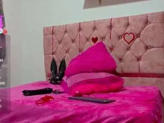 Thianaahorny  live sex cam