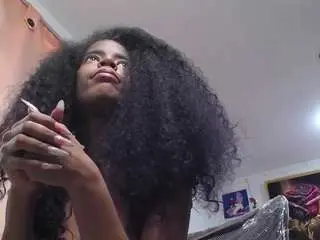 Thianaahorny  live sex cam