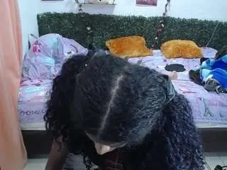 Thianaahorny  live sex cam