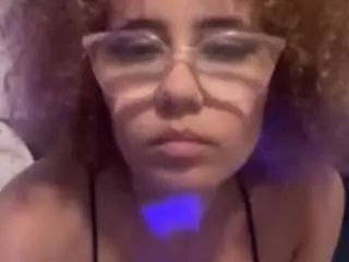 Venesha  live sex cam