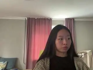 Aleasesilquero  live sex cam
