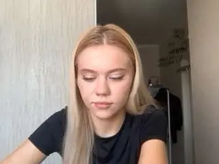 Alliebergum  live sex cam