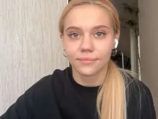 Alliebergum  live sex cam