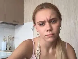 Alliebergum  live sex cam