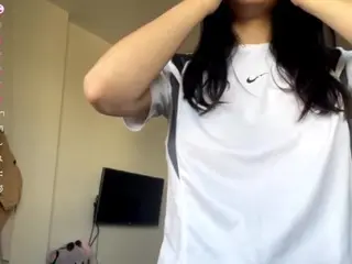 Azziepov  live sex cam