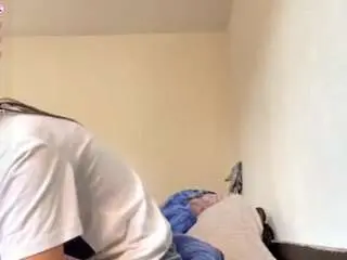 Azziepov  live sex cam