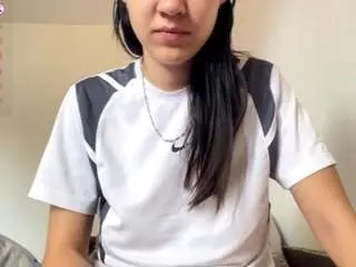 Azziepov  live sex cam