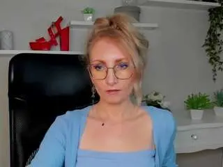 Cinderellamoon  live sex cam