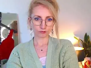 Cinderellamoon  live sex cam