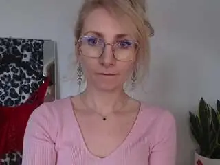 Cinderellamoon  live sex cam