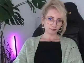 Cinderellamoon  live sex cam