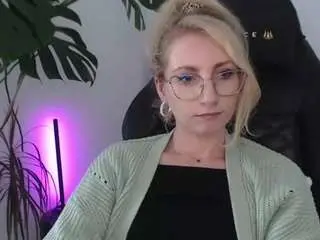 Cinderellamoon  live sex cam