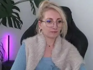 Cinderellamoon  live sex cam