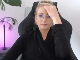 Cinderellamoon  live sex cam