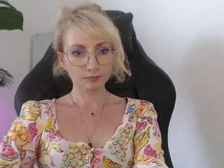 Cinderellamoon  live sex cam