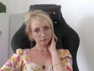 Cinderellamoon  live sex cam