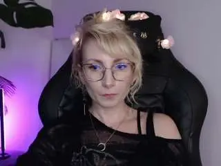 Cinderellamoon  live sex cam