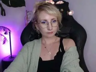 Cinderellamoon  live sex cam