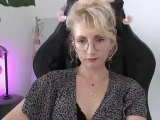 Cinderellamoon  live sex cam