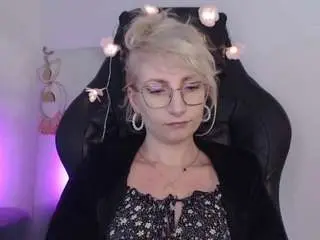 Cinderellamoon  live sex cam