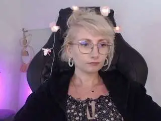 Cinderellamoon  live sex cam