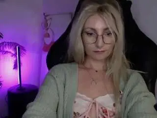 Cinderellamoon  live sex cam