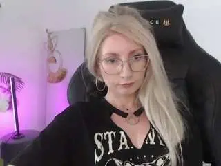 Cinderellamoon  live sex cam
