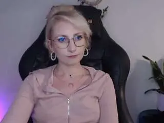 Cinderellamoon  live sex cam