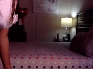 Iluvsaffire-bleu  live sex cam