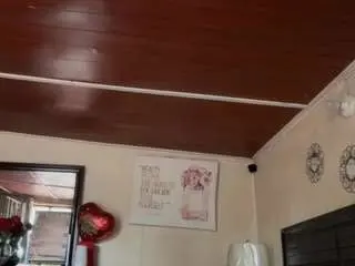 Iluvsaffire-bleu  live sex cam