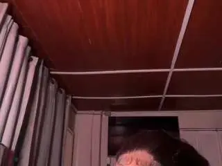 Iluvsaffire-bleu  live sex cam