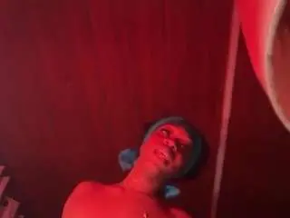 Iluvsaffire-bleu  live sex cam