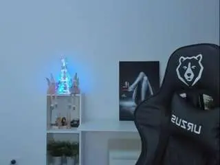 Miya-kisss  live sex cam