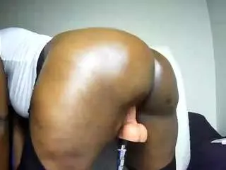 Slimthickkat  live sex cam