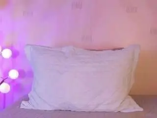 Thinprincesss  live sex cam