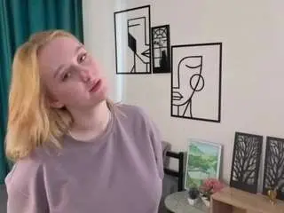 Brittaniesheaff  live sex cam