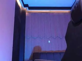 Cammeronloggan  live sex cam