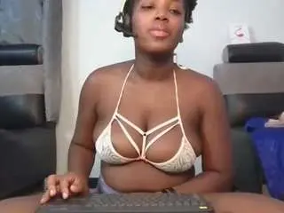 Ebonyrose  live sex cam