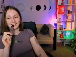 Eva-smiiith  live sex cam