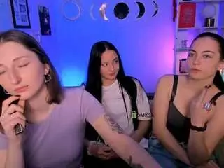 Eva-smiiith  live sex cam