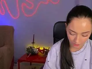Eva-smiiith  live sex cam
