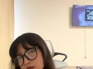 Mozellesuomela  live sex cam