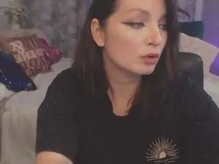 Britneybarker  live sex cam