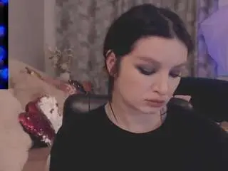 Britneybarker  live sex cam
