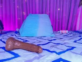 Estrella-hkz  live sex cam