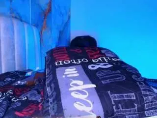 Estrella-hkz  live sex cam