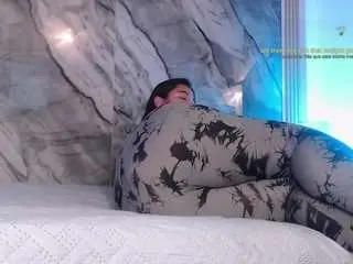 Ginebrass  live sex cam